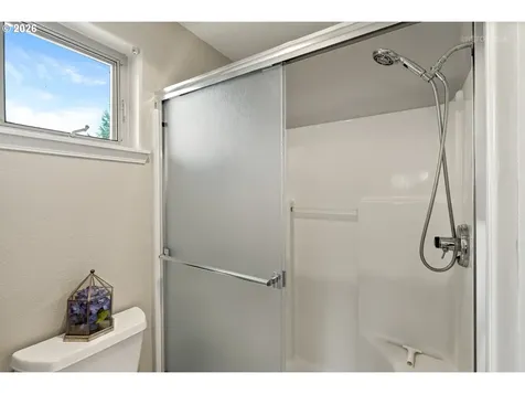 8325 SW Seneca Street Tualatin OR 97062