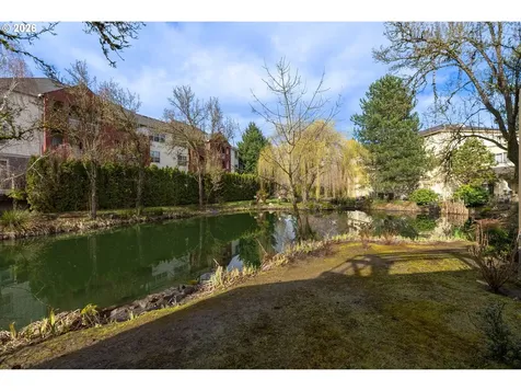 8325 SW Seneca Street Tualatin OR 97062