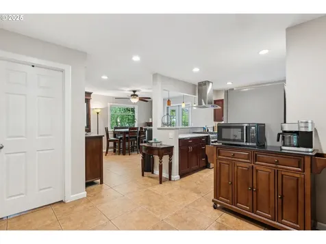 4315 NE 90th Avenue Portland OR 97220