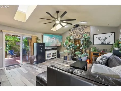 16833 SE Morrison Court Portland OR 97233