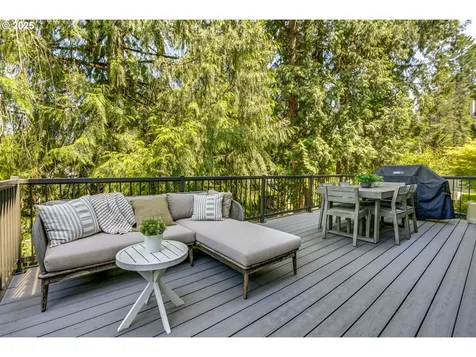 865 SW Trillium Lane Portland OR 97219