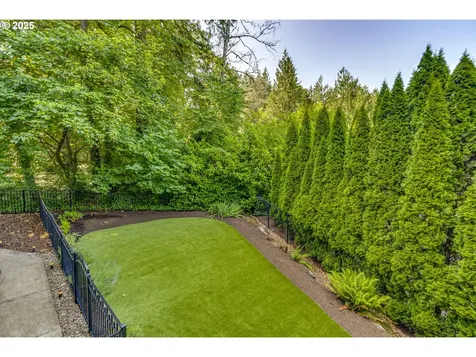865 SW Trillium Lane Portland OR 97219