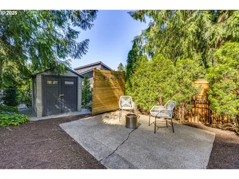 865 SW Trillium Lane Portland OR 97219