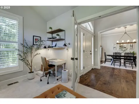 865 SW Trillium Lane Portland OR 97219