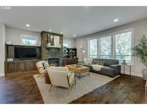 865 SW Trillium Lane Portland OR 97219