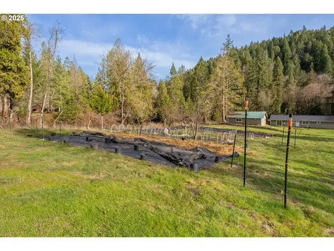 852 Lees Creek Road Myrtle Creek OR 97457
