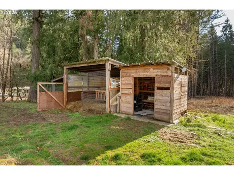 852 Lees Creek Road Myrtle Creek OR 97457
