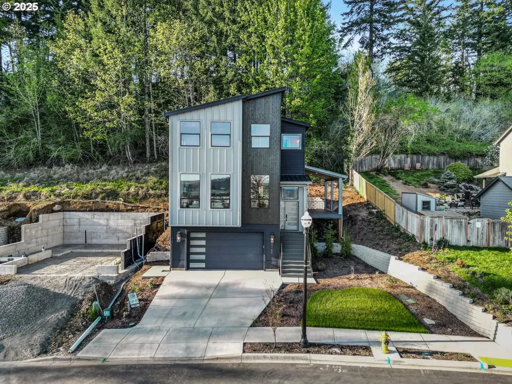 4165 Z Street Washougal WA 98671