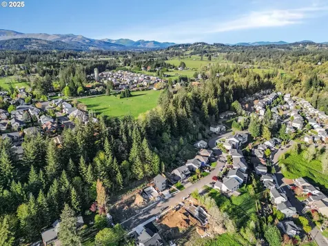 4165 Z Street Washougal WA 98671