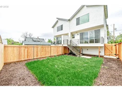 5623 N Gay Avenue Portland OR 97217