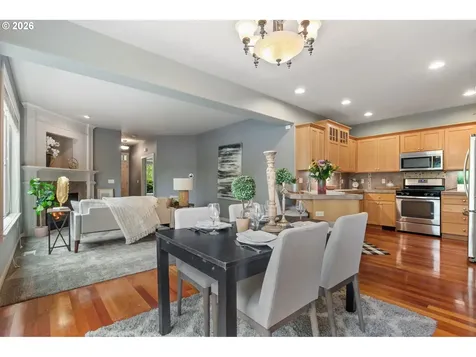 8988 SW Taylors Ferry Road Portland OR 97223