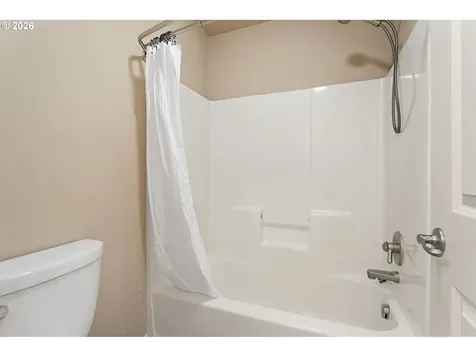 8988 SW Taylors Ferry Road Portland OR 97223