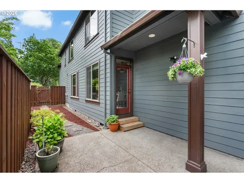 8988 SW Taylors Ferry Road Portland OR 97223