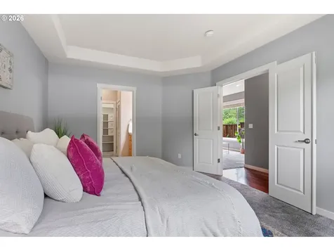 8988 SW Taylors Ferry Road Portland OR 97223