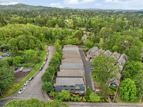 8988 SW Taylors Ferry Road Portland OR 97223