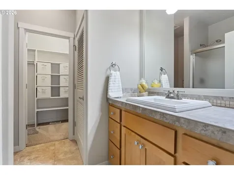 8988 SW Taylors Ferry Road Portland OR 97223