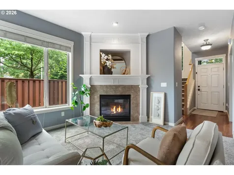 8988 SW Taylors Ferry Road Portland OR 97223