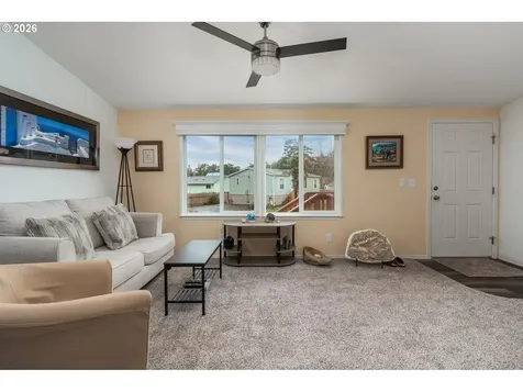 6269 SW Jetty Avenue Lincoln City OR 97367