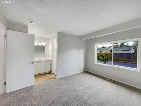 19460 SW Hennig Street Beaverton OR 97003