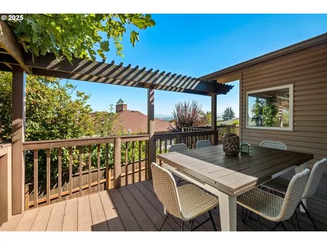 12629 NE Rose Parkway Portland OR 97230
