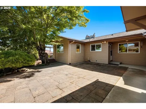 12629 NE Rose Parkway Portland OR 97230