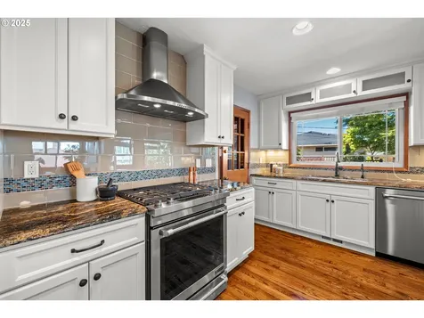 12629 NE Rose Parkway Portland OR 97230