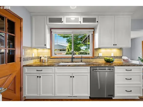 12629 NE Rose Parkway Portland OR 97230