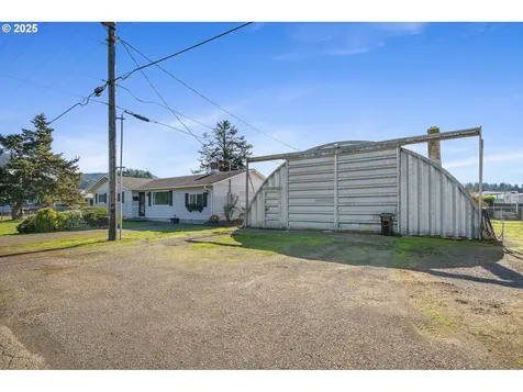 8675 Fairview Road Tillamook OR 97141