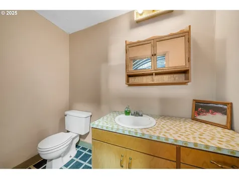 8675 Fairview Road Tillamook OR 97141