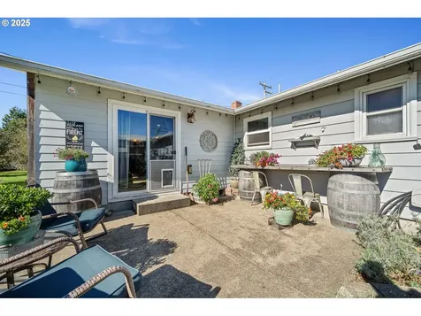8675 Fairview Road Tillamook OR 97141