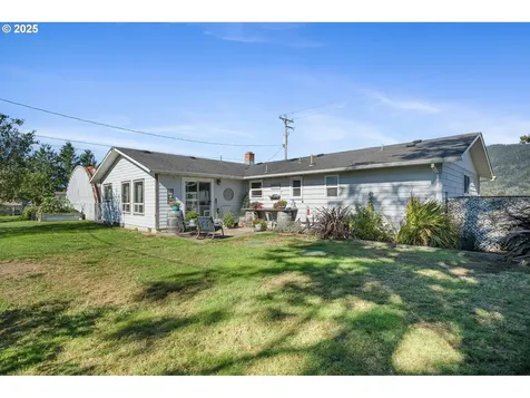 8675 Fairview Road Tillamook OR 97141