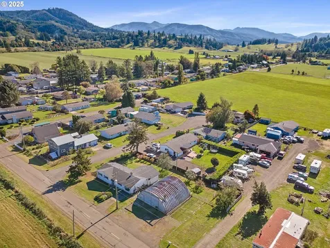 8675 Fairview Road Tillamook OR 97141