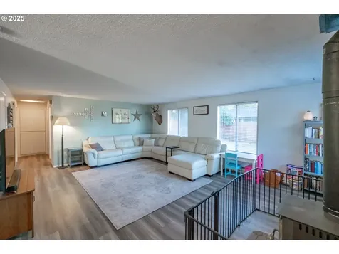 1240 Evergreen Lane Sweet Home OR 97386