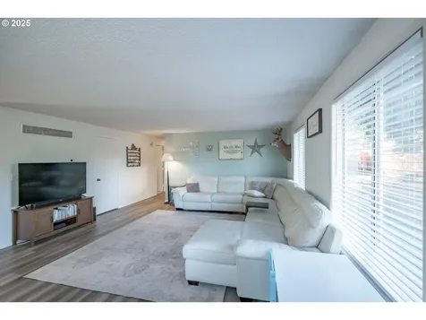 1240 Evergreen Lane Sweet Home OR 97386