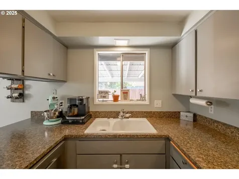 1240 Evergreen Lane Sweet Home OR 97386