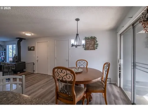 1240 Evergreen Lane Sweet Home OR 97386