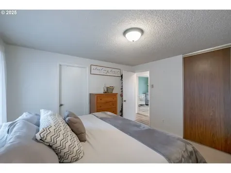 1240 Evergreen Lane Sweet Home OR 97386