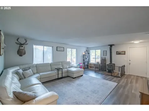 1240 Evergreen Lane Sweet Home OR 97386