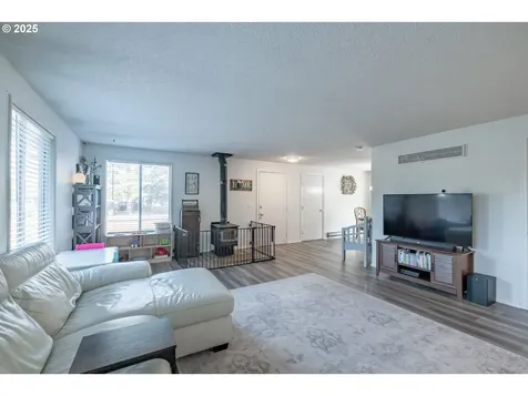 1240 Evergreen Lane Sweet Home OR 97386