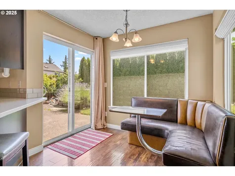 702 SW Burlingame Circle Troutdale OR 97060