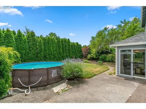 702 SW Burlingame Circle Troutdale OR 97060