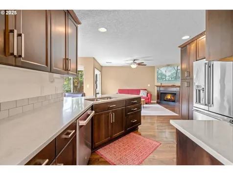 702 SW Burlingame Circle Troutdale OR 97060