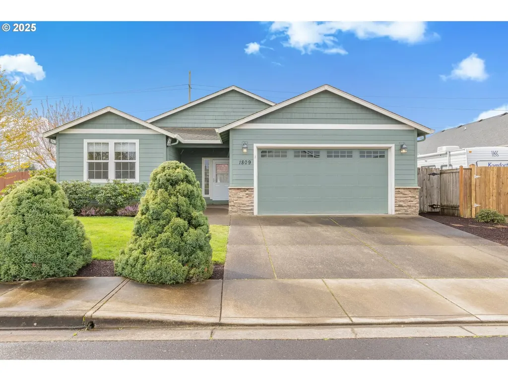 1809 W 2nd Avenue Junction City OR 97448
