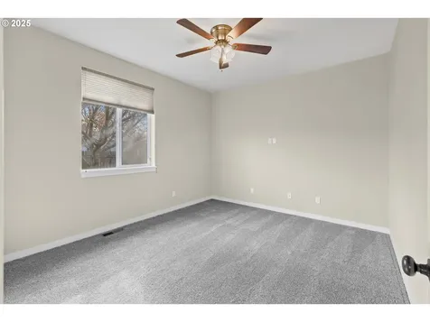 1809 W 2nd Avenue Junction City OR 97448