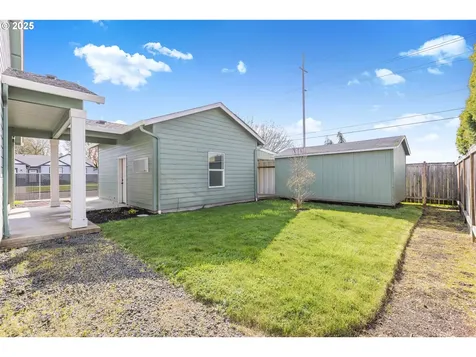 1809 W 2nd Avenue Junction City OR 97448