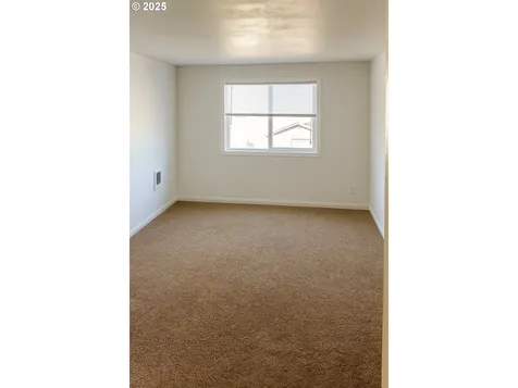 166 NE 8th Street Newport OR 97365