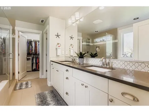 2795 SE Waibel Drive Hillsboro OR 97123