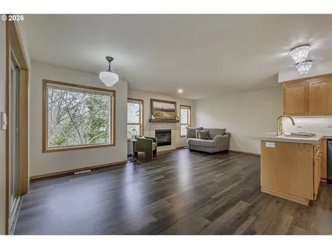 2484 NE Nicki Court Hillsboro OR 97124