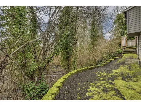 2484 NE Nicki Court Hillsboro OR 97124