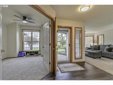 2484 NE Nicki Court Hillsboro OR 97124